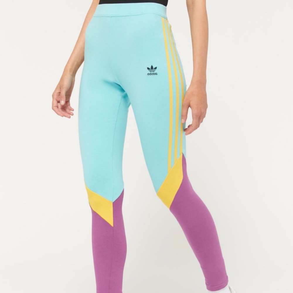 Adidas high-rise leggings. “Colorblock”. BRAND NEW
